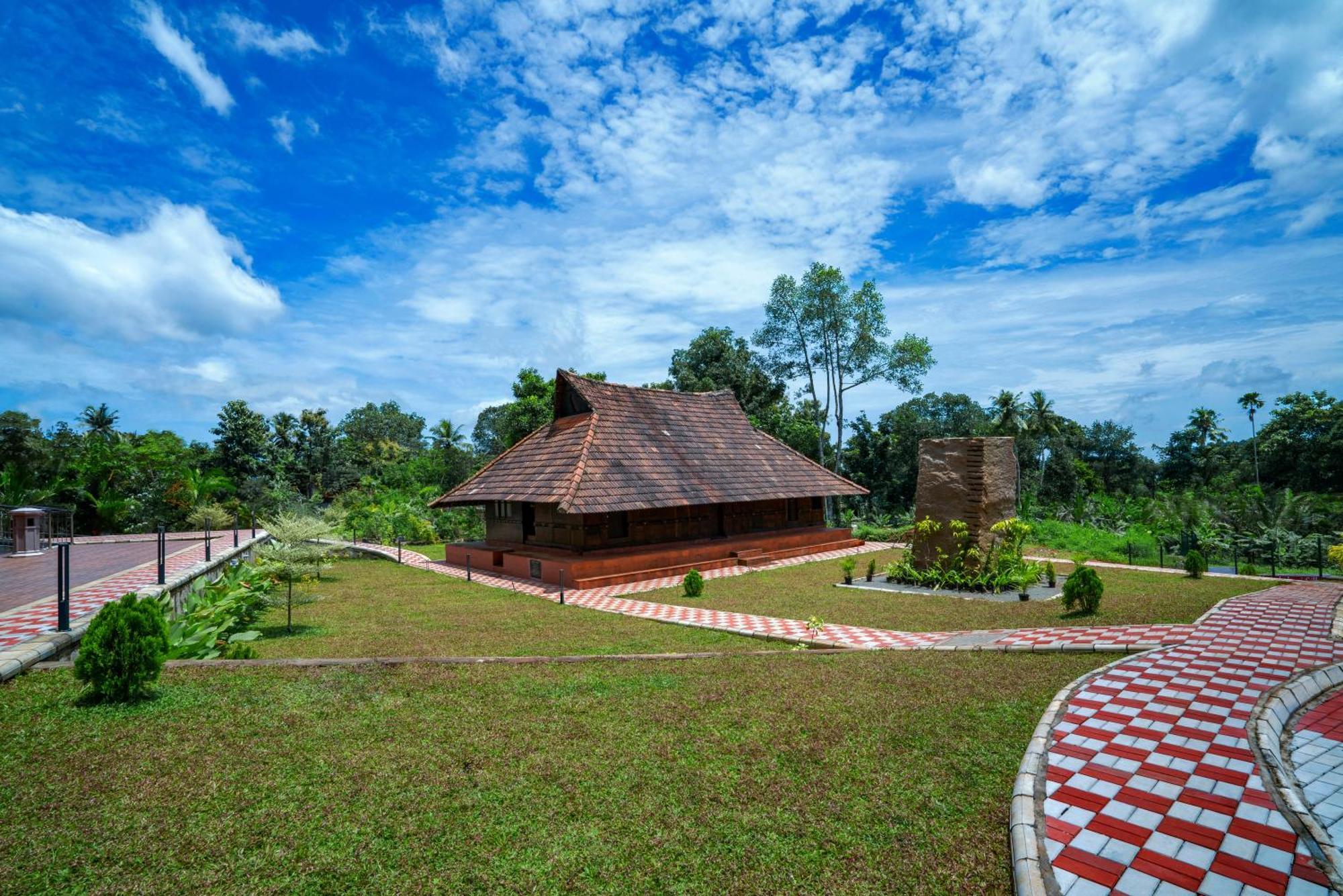 Kumbanad Heritage Hotel Vennikulam Exterior foto